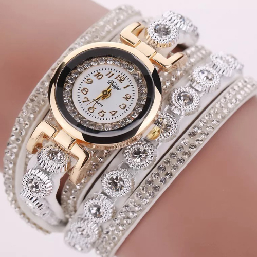 FASHIONABLE WRISTWATCH